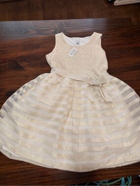 Brand new with tags size 14 tChildren's Place Girls' Cream & Gold Sparkle Party